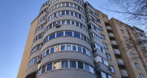 Продается 1-комнатная квартира по ул. Энергетиков, 24 (район Областной клинической больницы № 1)